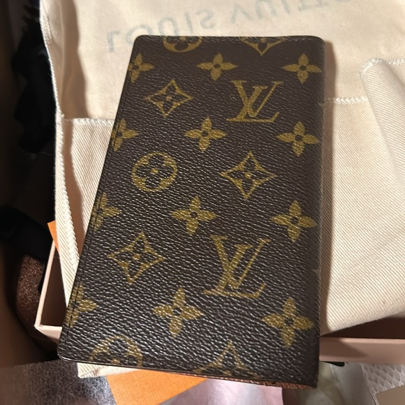 LV Monogram Bifold Long Wallet - Picture 4 of 5